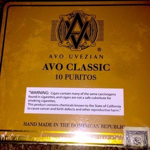 10 Handmade Cigars Avo Classic Avo Uvezian